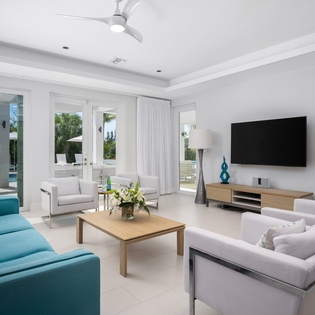 living-room-turqouise-track2