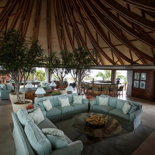 livingroom-1-temple-track5