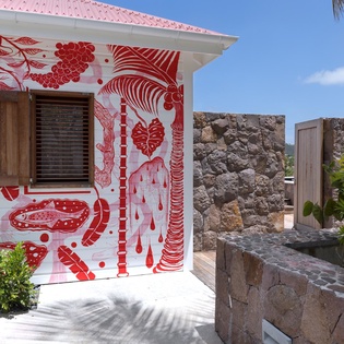 bungalow-outdoor-angelina-track1