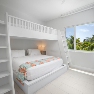 bedroom-2-turqouise-track2