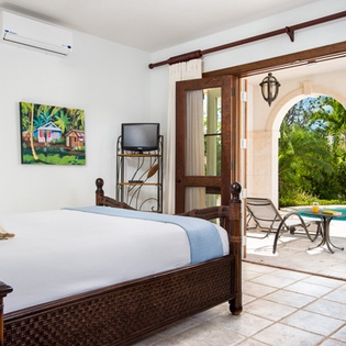 Bedroom at IE BAR, Thompson Cove, Turks & Caicos