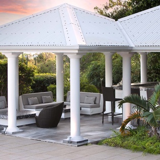 48-SoleLuna-OutdoorLiving