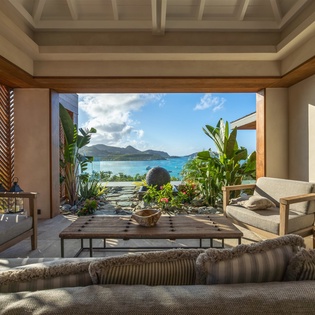 exterior-1-maud-track3