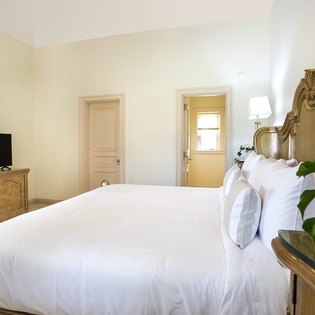 bedroom2-chateau-des-palmiers-track4