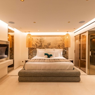 guest-bedroom1-lazuli-track1