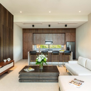 14-026 Villa Solara 7628