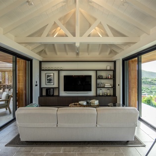 living-room-maud-track2