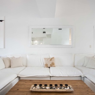 11-Marina360-LivingRoom