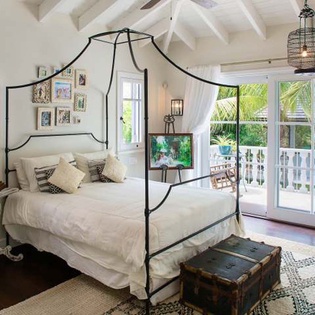 18-Bedroom1
