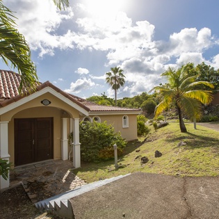 1-exterior-villa-sea-vous-play-track6