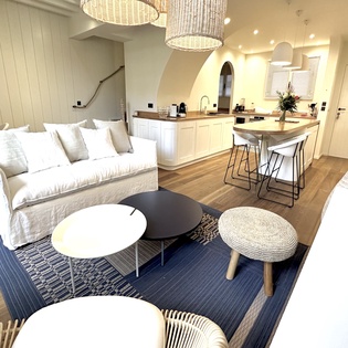 living-room-la-paloma-track1