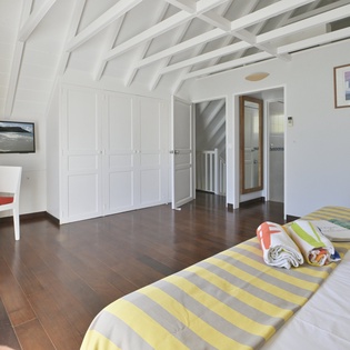 bedroom-1-les-sables-d-or-dahouet-track4