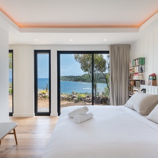 bedroom-1-nanou-track1