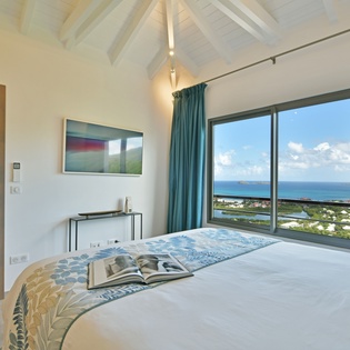 guest-house-bedroom1-vogue-track1