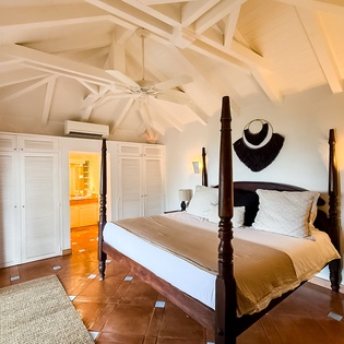 bedroom-2-la-desirade-track2