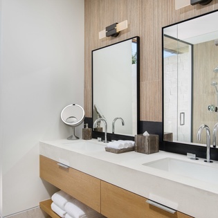 bedroom-9-footprints-track3