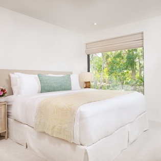 bedroom-8-seafire-track1