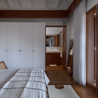 bungalow-bedroom -1-angelina-track5