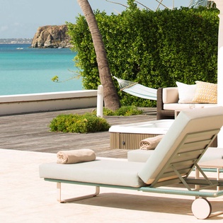 12a-PetitePlage4-OutdoorSeating