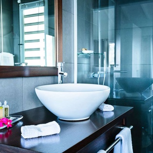 Bathroom at WV GGL, Gouverneur, St. Barthelemy