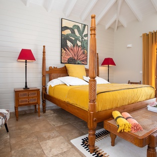 bedroom-3-dream-in-blue-track3