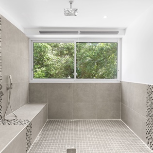 bathroom-3-palm-bay-track8