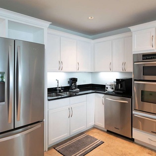 Kitchen at PIE COV, Beachfront/Cupecoy, St. Martin