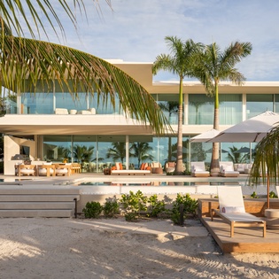 exterior-view-beach-enclave-the-reserve-villa-2-track3