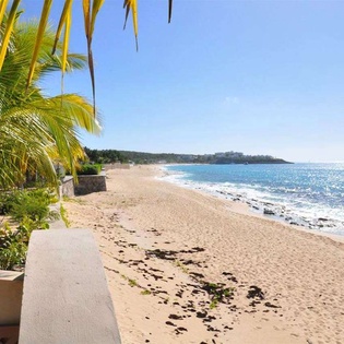 Beach at PIE BAI, Beach Side/Baie Longue, St. Martin