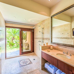 Bathroom at PIE CDP, Beach Side/Baie Longue, St. Martin