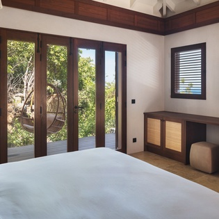 tulum-primary-bedroom-track1