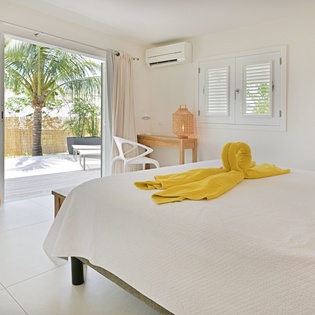 bedroom-3-villa-marris-track2