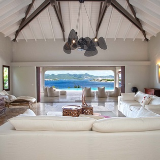 18-LaVueFolle-LivingRoom