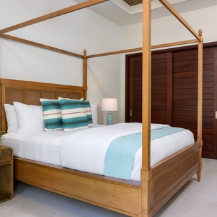 bedroom-5-sundance-track1