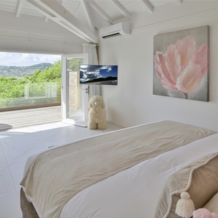 7.3-Coeur-de-Pirate-PrimaryBedroom