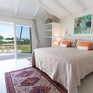 bedroom-3-falaise-des-oiseaux-track-2