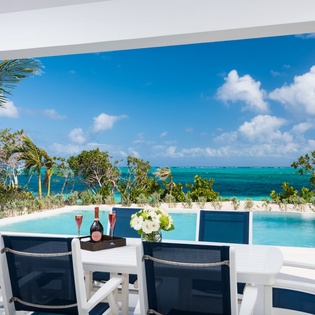 outdoor-dining-sandcastle-track1