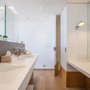 Bathroom at WV BST, Lurin, St. Barthelemy