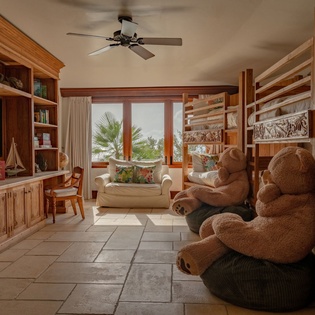 bunk-room-great-house-track4