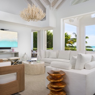 living-room-twin-palms-track1