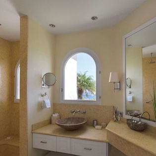 Bathroom at WV JAY, Mont Jean, St. Barthelemy