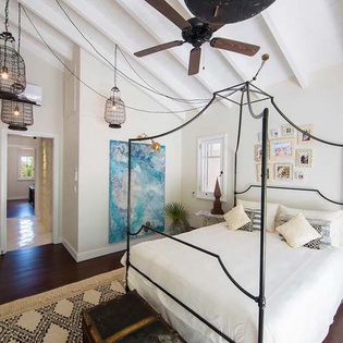 20-Bedroom3