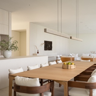 dining-room-beach-the-reserve-villa-1-track1