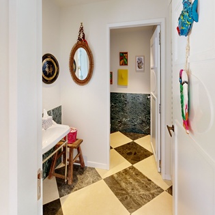 half-bath1-mustique-track1