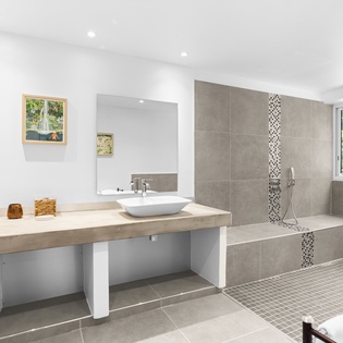 bathroom-3-palm-bay-track6