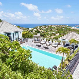 Exterior of WV KAM, Marigot, St. Barthelemy