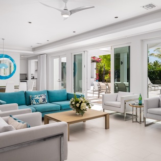 living-room-turqouise-track1