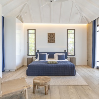 guest-bedroom5-roxane-track2