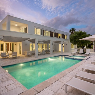 night-view-turqouise-track1