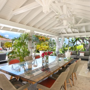 outdoor-dining-la-pinta-track2